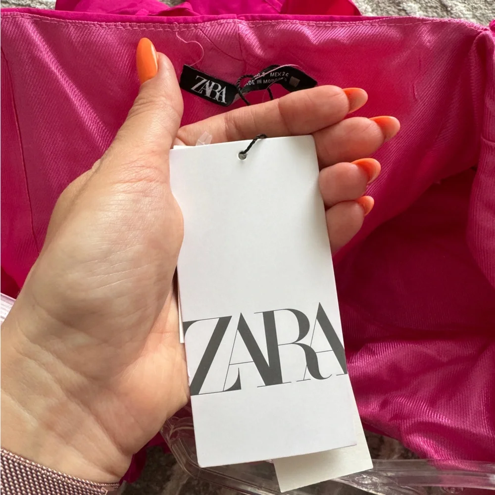 Zara fuchsia ruffle rose top